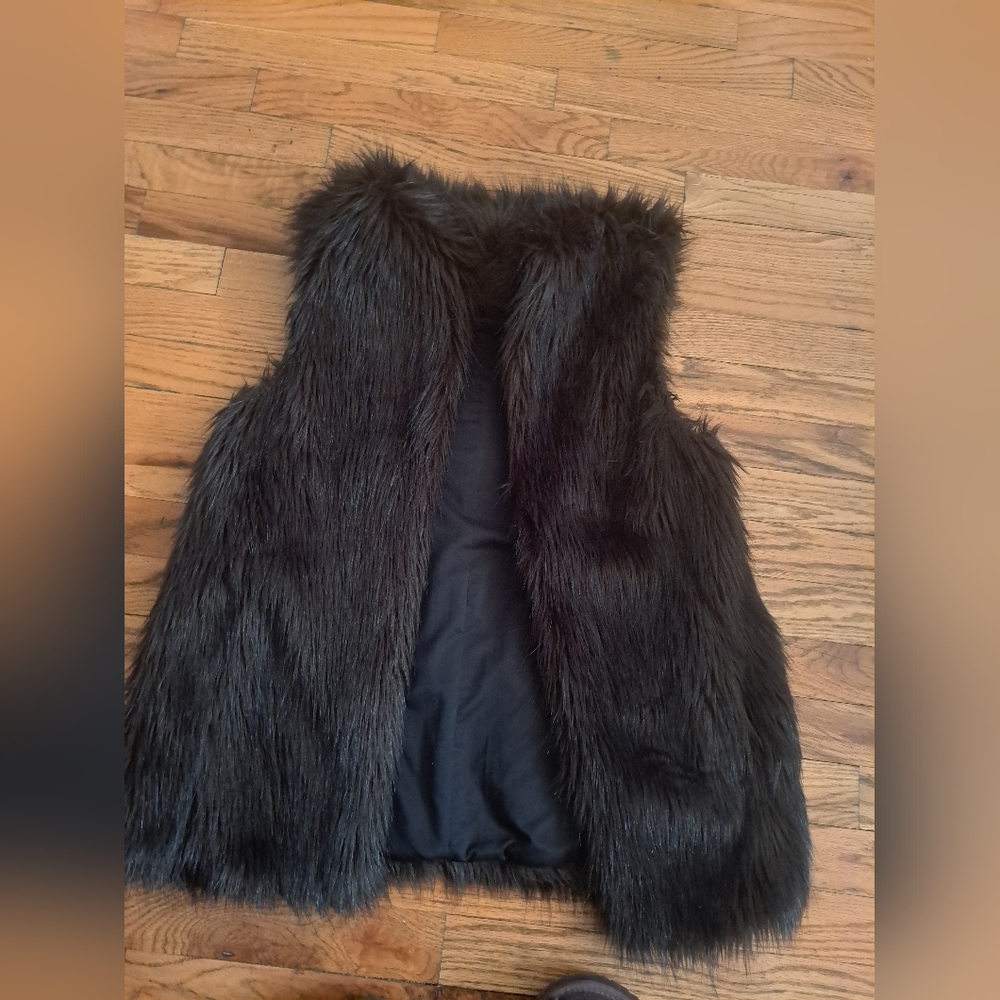 New without tags club monoco faux fur vest